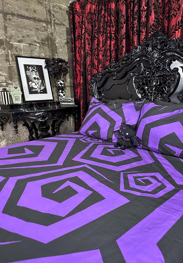 Beetlejuice: Strange and Unusual [King] | QUILT SET**