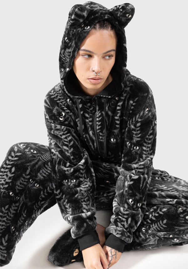 Familiar Woods | ONESIE