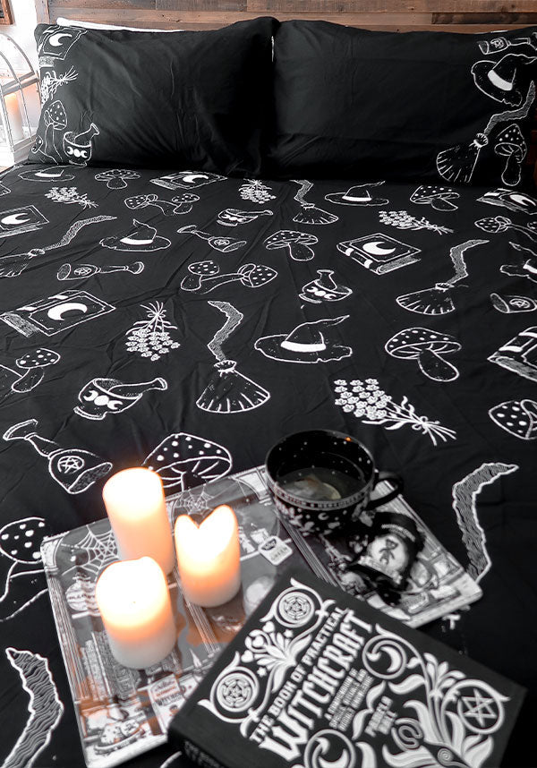 Cottage Witch | QUEEN QUILT SET