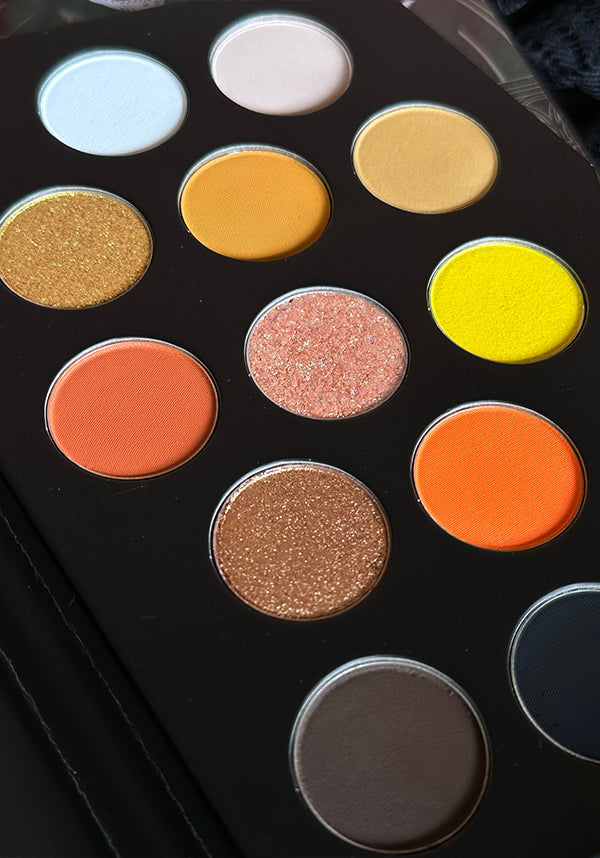 Holy Grail | COFFIN EYESHADOW PALETTE