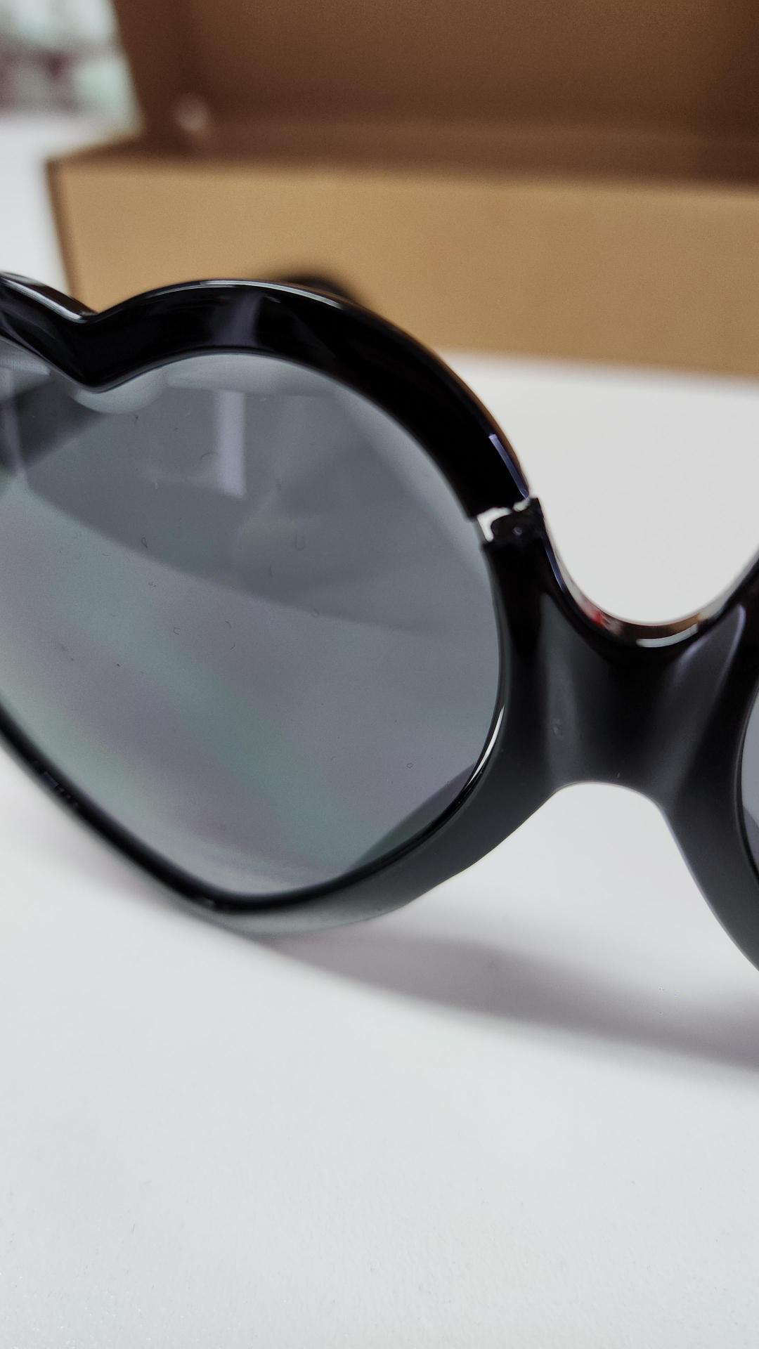 Quinn [Black] | SUNGLASSES (FAULTY)**