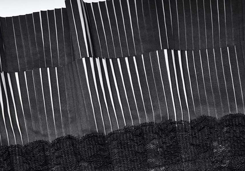 Pierrot Noir | NECK CORSET*