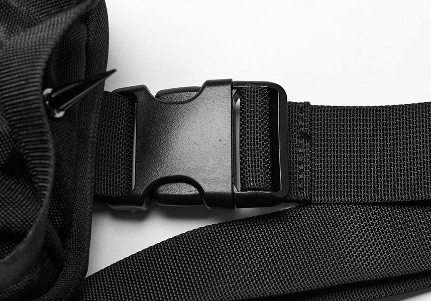 Maeve | TECHWEAR SLING BAG*