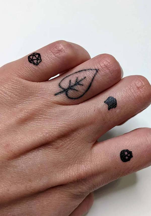 Cat | STAMP &amp; EYELINER