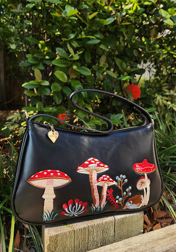 Woodland Hippie Vibes [Black] | HANDBAG*