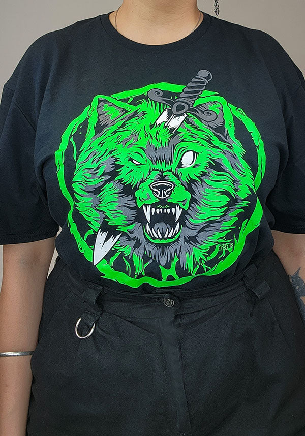 Wolfs Watch [Neon Green] | T-SHIRT