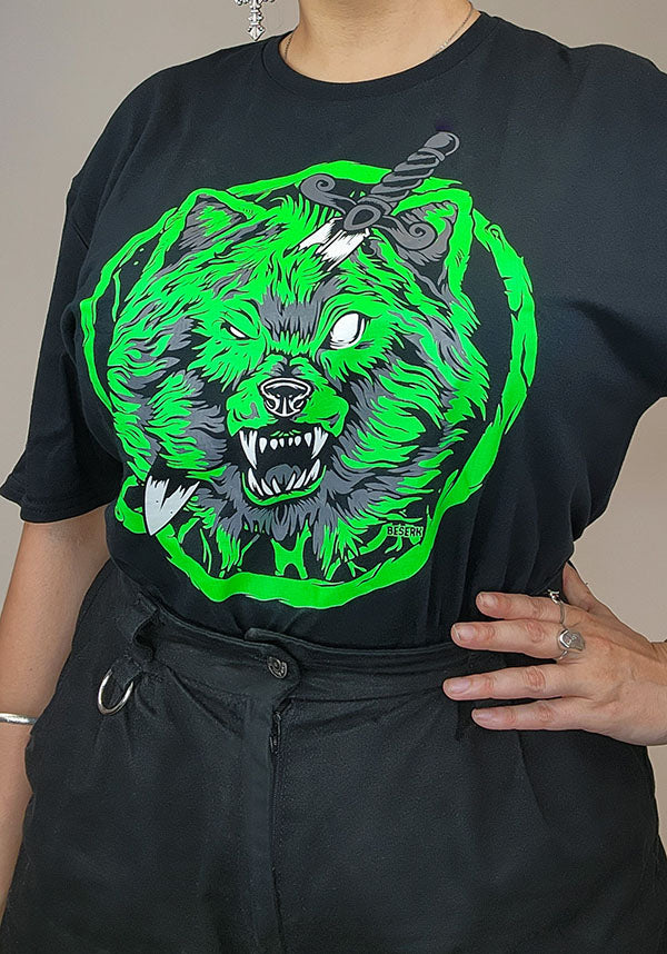 Wolfs Watch [Neon Green] | T-SHIRT