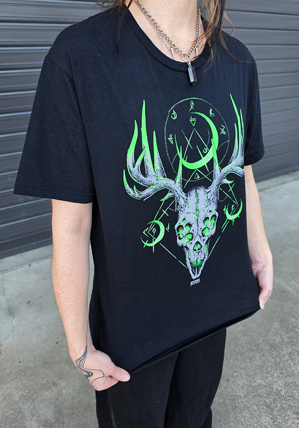Vengeful Prey [Green] | T-SHIRT