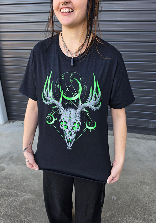 Vengeful Prey [Green] | T-SHIRT