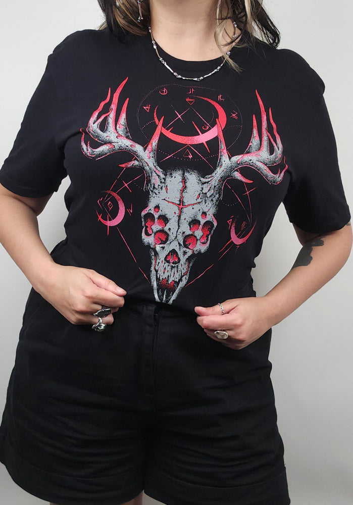 Vengeful Prey [Red] | T-SHIRT