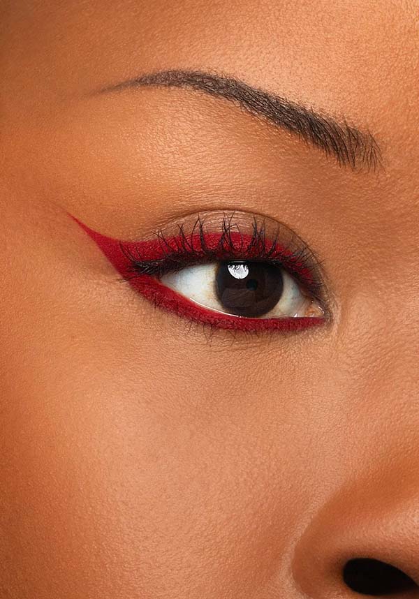 Black Moon Cosmetics Banshee - Side View