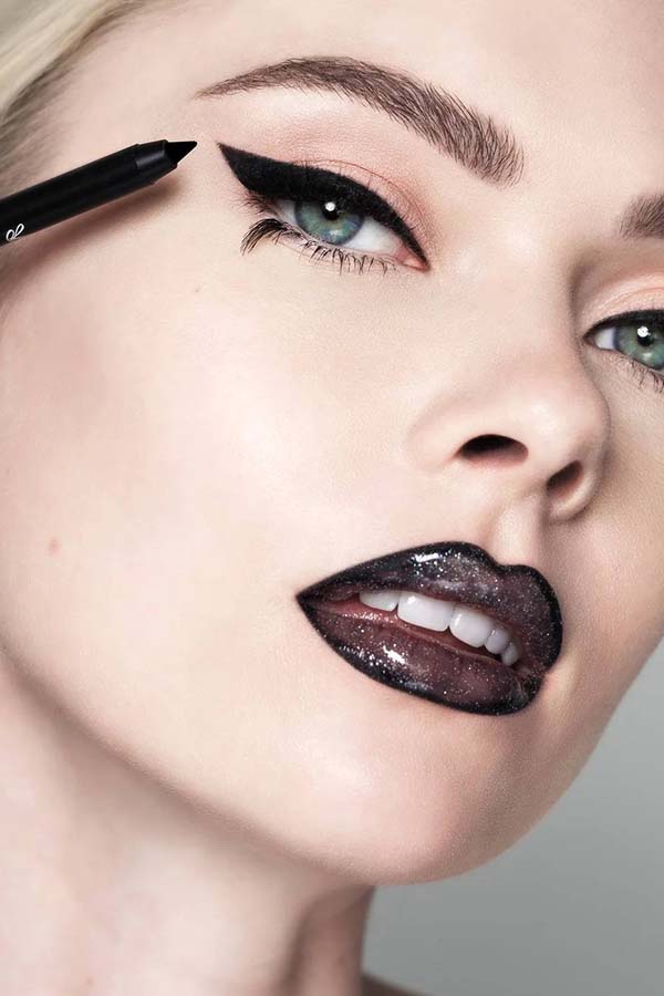 Masterclass Pro Haunt Me [Rated R] | COLOURED PENCIL
