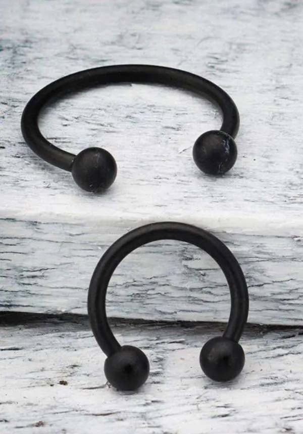 Black | HORSESHOE RING