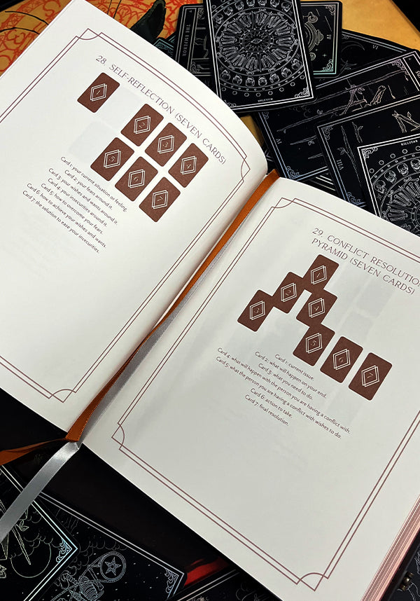 The Complete Tarot & Oracle | JOURNAL