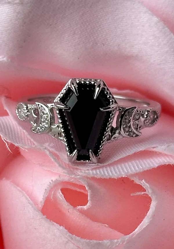 Eternal Sleep Onyx | COFFIN RING