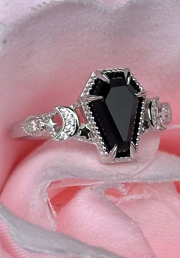 Eternal Sleep Onyx | COFFIN RING