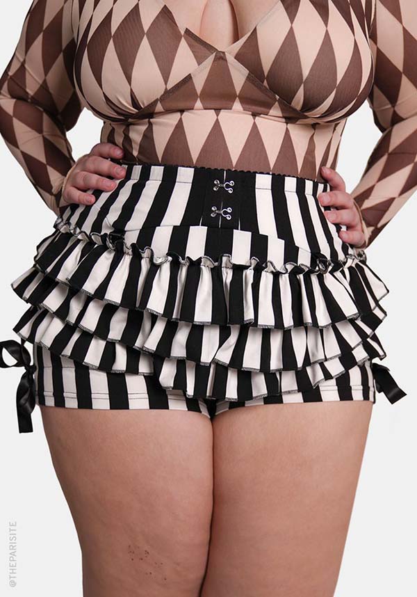 Pierrot | BLOOMERS