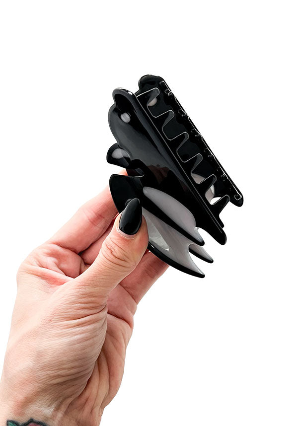 Batty Claw [Black] | CLIP