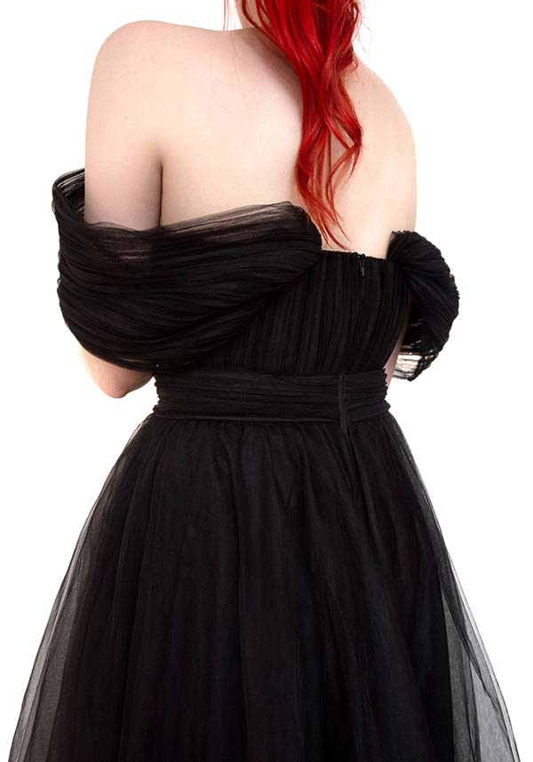Black Swan | GOWN