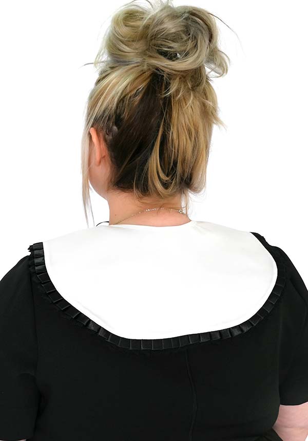 Claudia [White/Black] | COLLAR*