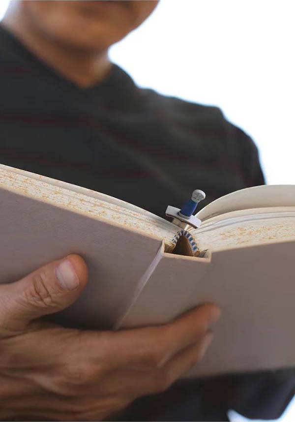 Bookslayer Sword | BOOKMARKS