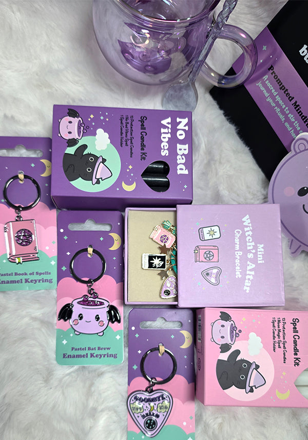 Pastel Batbrew Cauldron | KEYRING