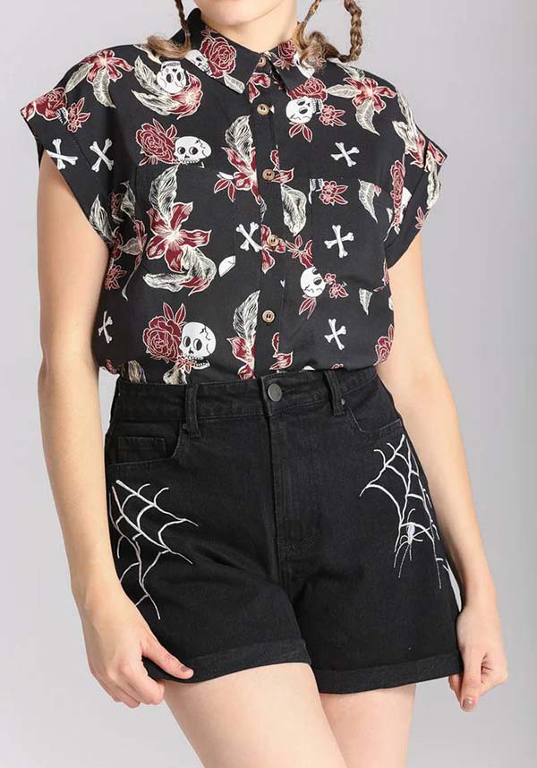 Arania | SHORTS