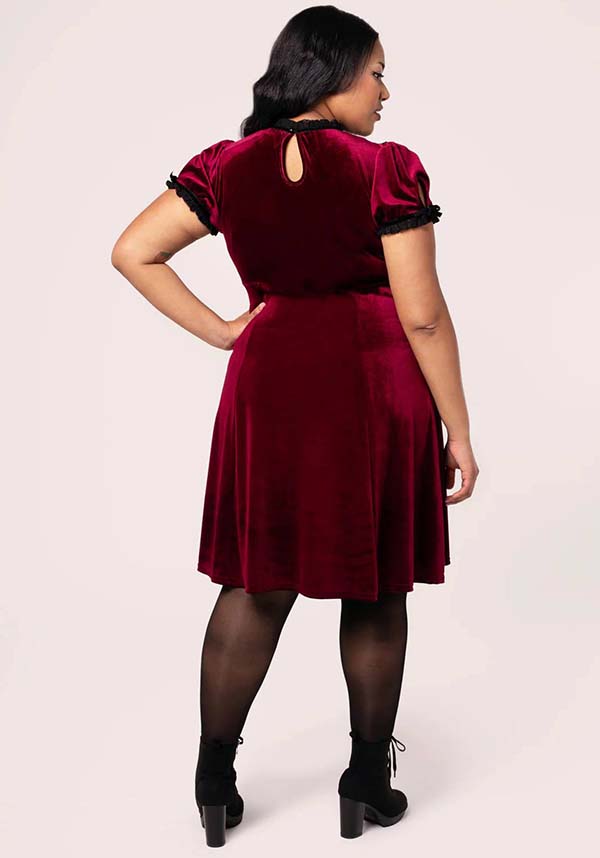 Hell Bunny Mourning [Burgundy] - Lifestyle Shot
