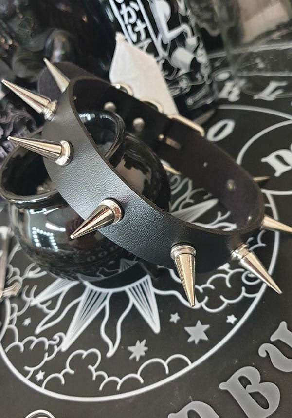 Where can i buy shop a black choker