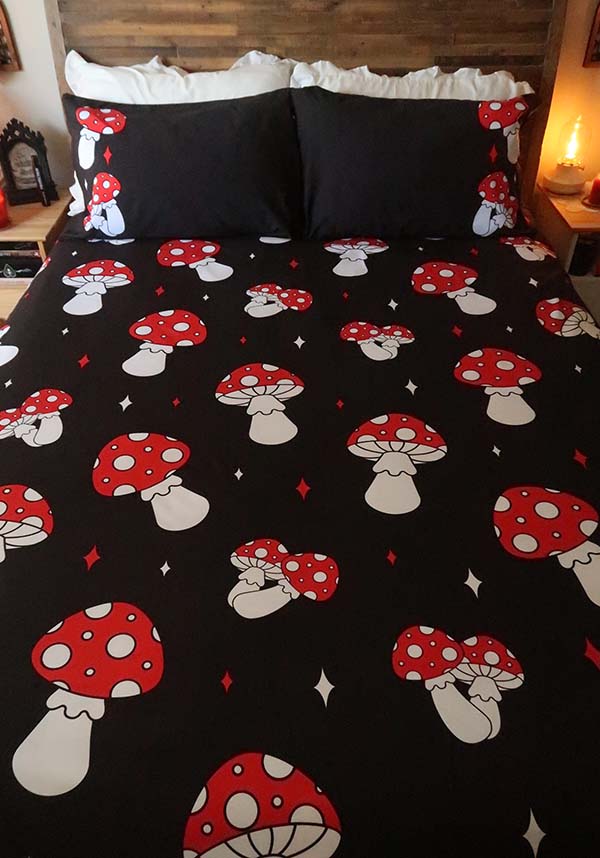 Amanita Nightmare | QUEEN QUILT SET**