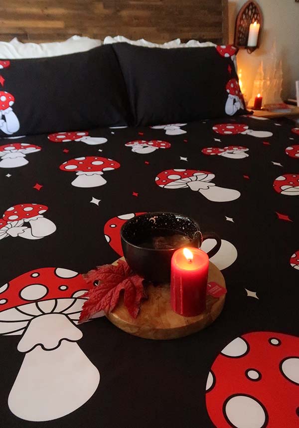 Amanita Nightmare | QUEEN QUILT SET**