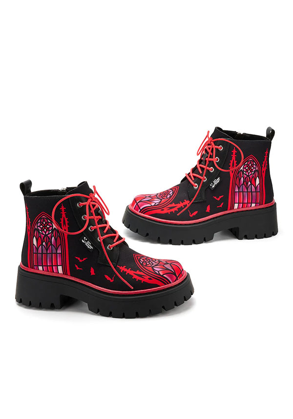 Vampir Court | BOOTS