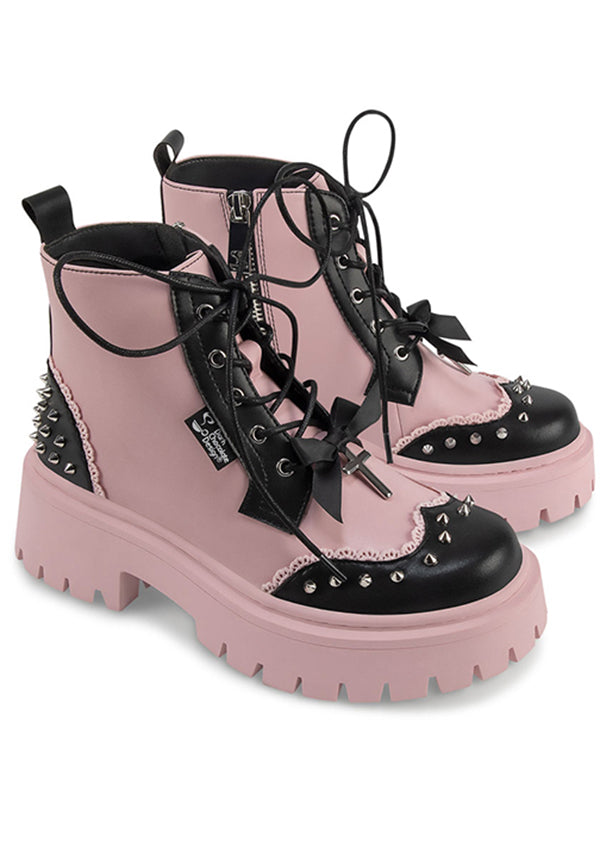 Dolly Revolt | BOOTS