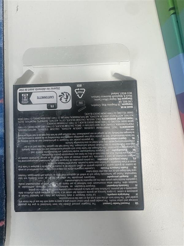 White | PRESSED POWDER (DAMAGED)**