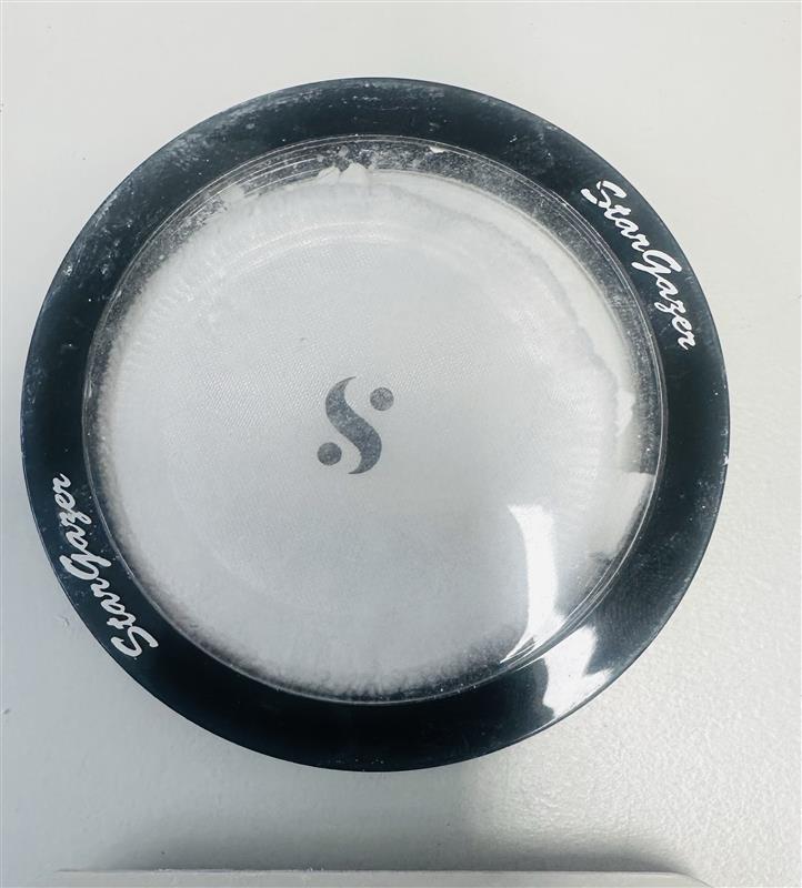 White | PRESSED POWDER (DAMAGED)**