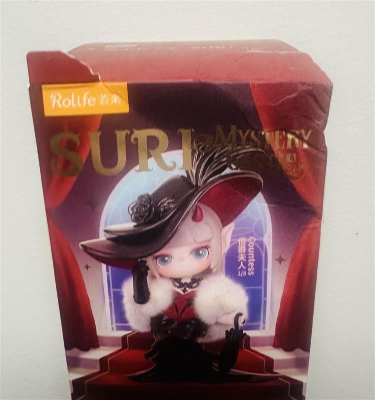Suris Mystery Castle | FIGURE [BLIND BOX] (DAMAGED)**