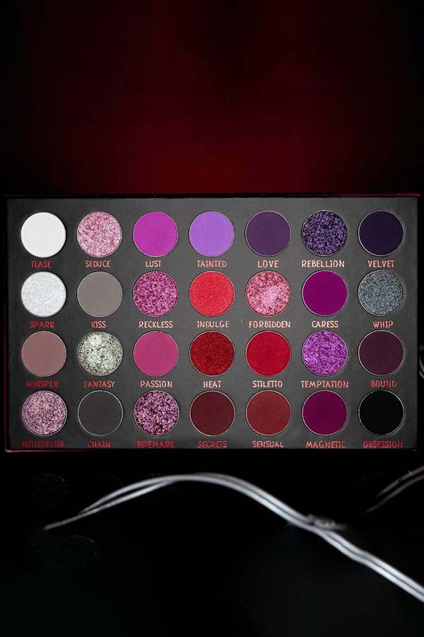 Tainted | PALETTE