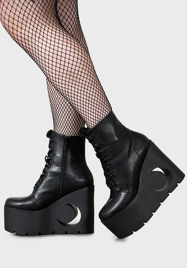 Crescent | BOOTS*