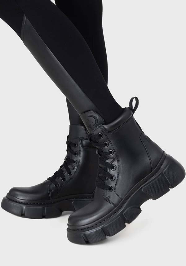 Discordant | BOOTS