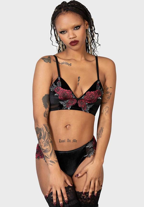 Pandora&#39;s Roses | BRA