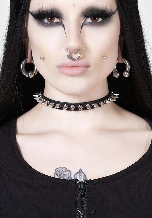 Spears | CHOKER