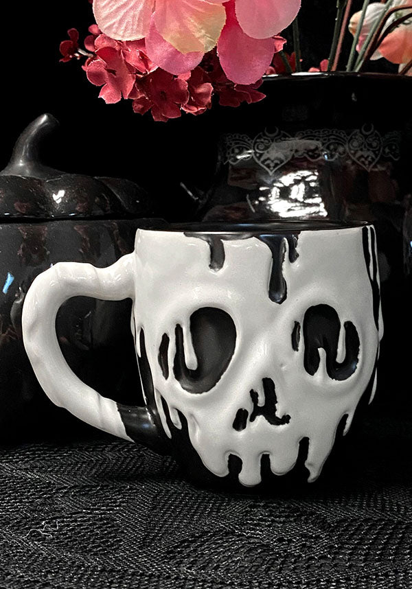 Molten Skull | MUG