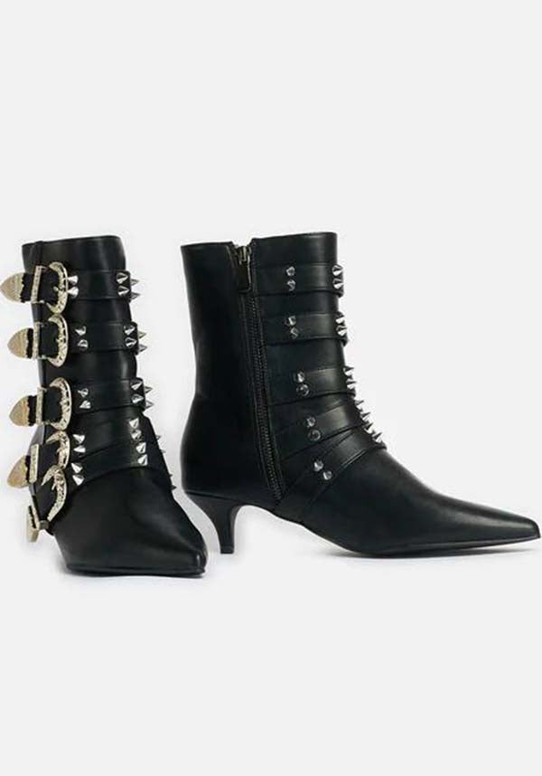 Traitor Zone Spiked | BOOTS**