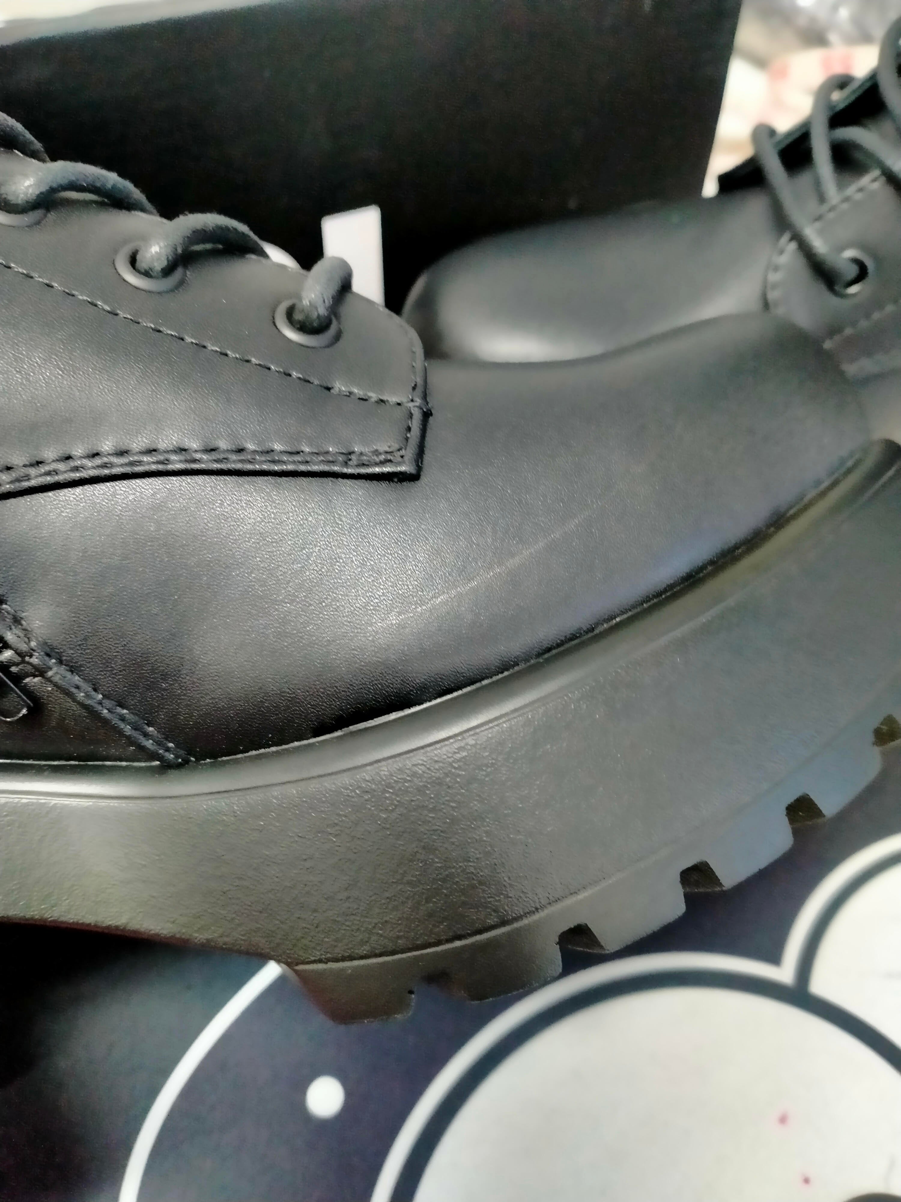 GIN Platform | MILITARY BOOTS (FAULTY)**