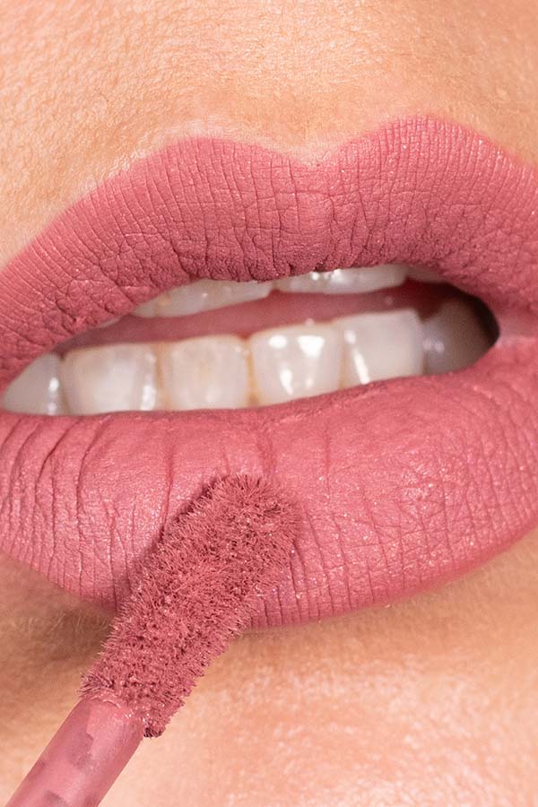 Adelaide's Scissors | LIPSTICK