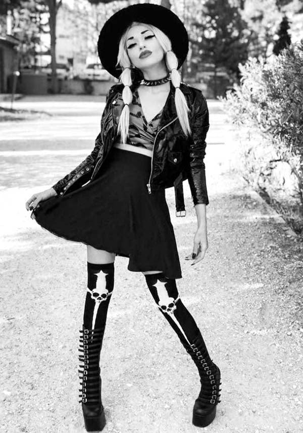 Dagger [White] | THIGH HIGH SOCKS