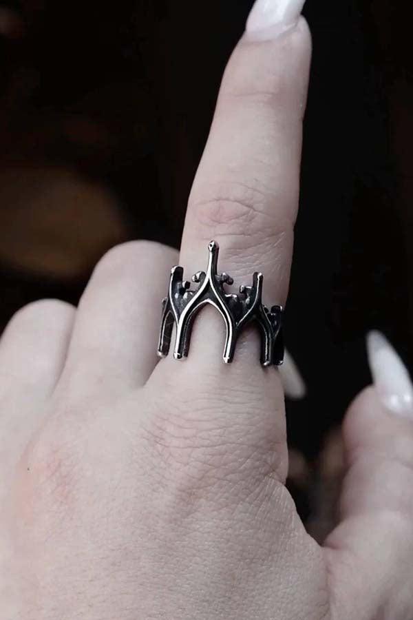 Abbey Hollow | RING