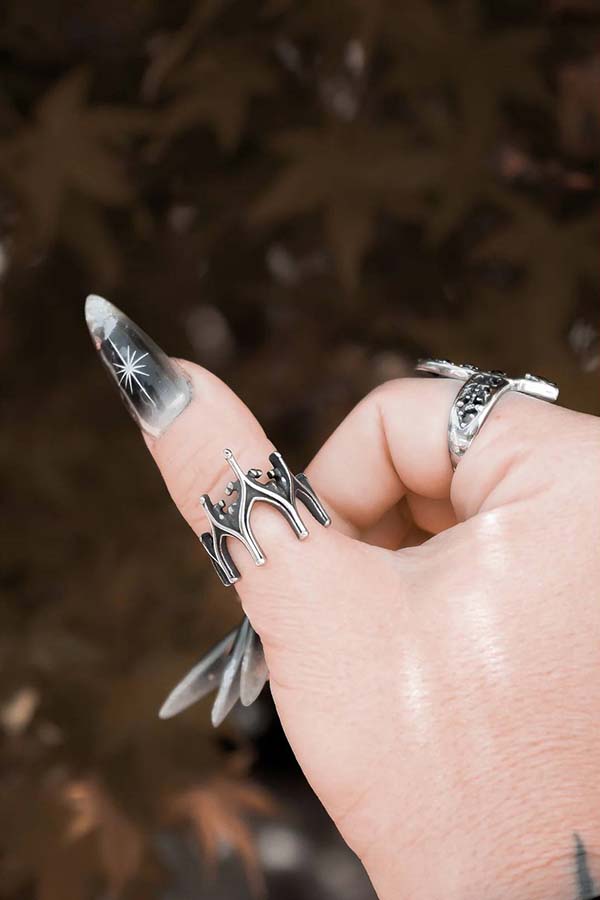 Abbey Hollow | RING