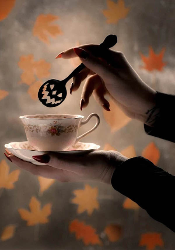 Haunted Hallows [Black] | TEA SPOON