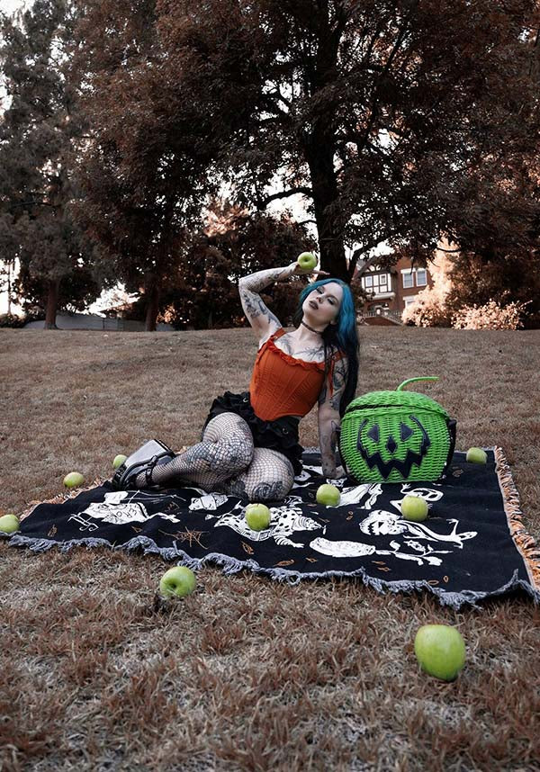 Haunted Hallows [Green] | PICNIC BASKET